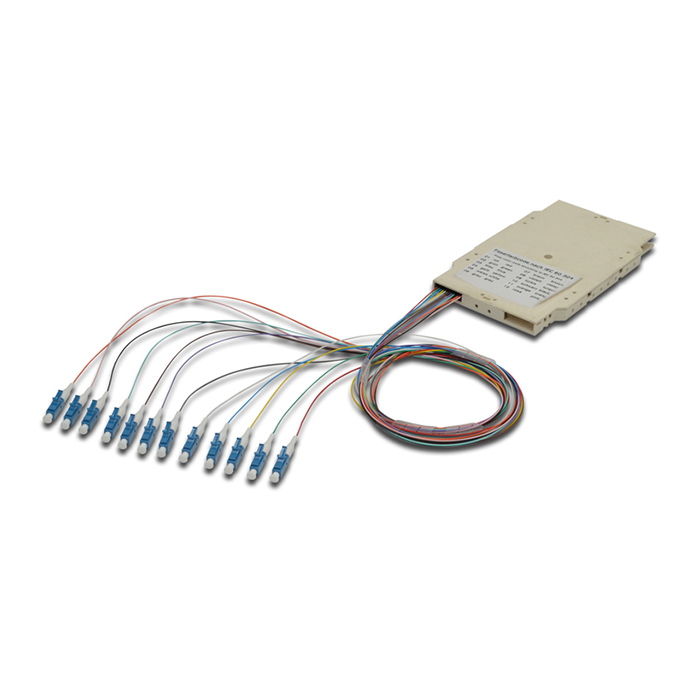 A-96933-02-UPC  Caja de empalme de 12 fibras; premontada LC (UPC); modo únic