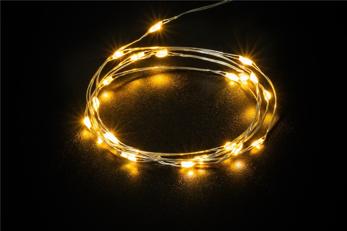 44590  Cadenas de luces de alambre plateado con 20 LED X 2 , incl. Temporizador
decoración de iluminación atmosférica para uso interior