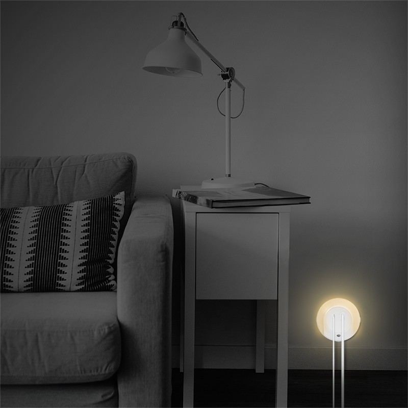 LED020  Luz nocturna LED con sensor crepuscular, USB-C, USB-A
