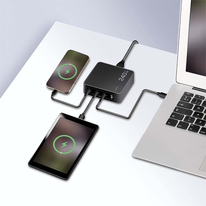 PA0353  Cargador USB-C GaN de 240 W, 4 puertos USB-C PD 3.1, 240 W, inteligente, negro Logilink